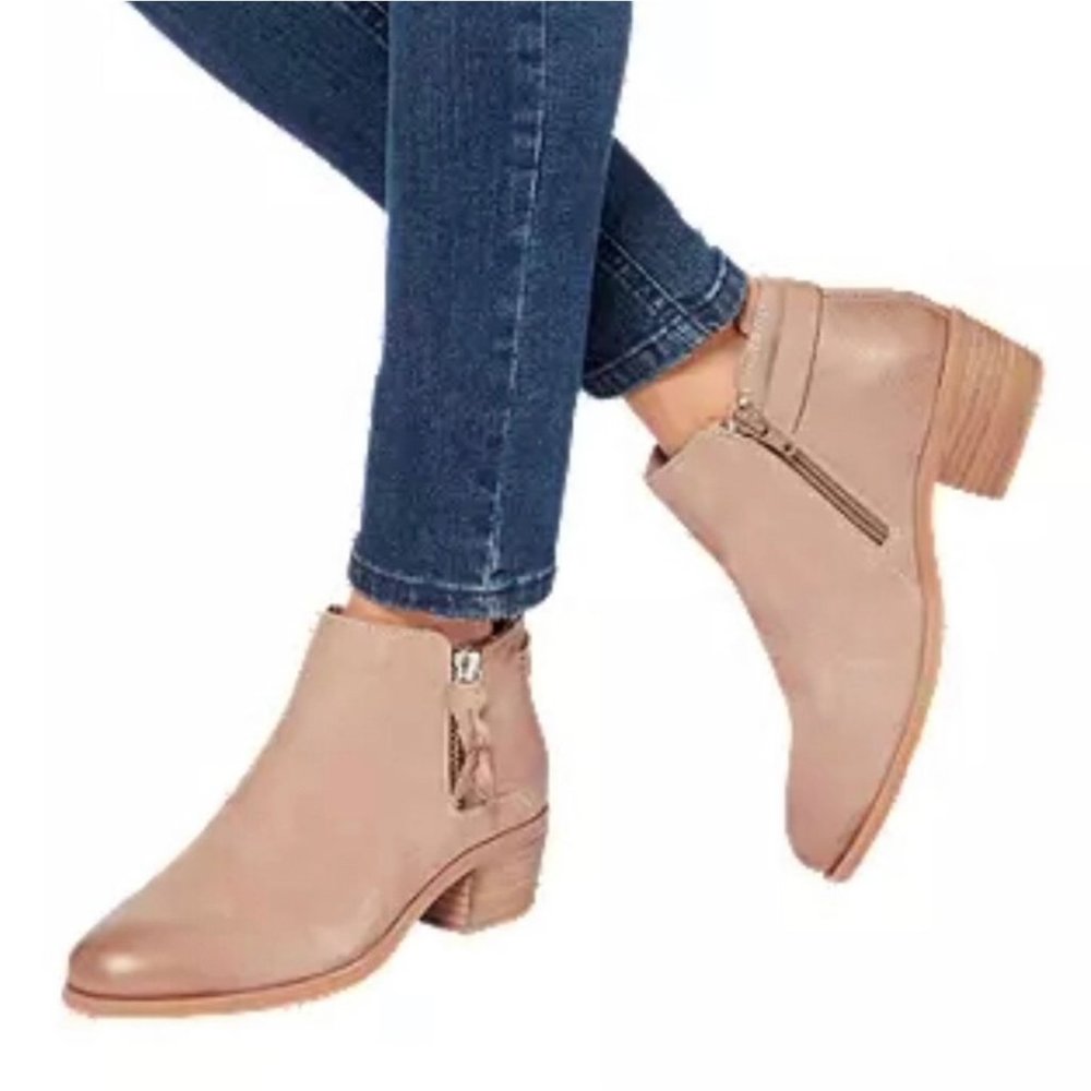 Steve Madden Leather Kyle Ankle Booties Boots 7 Stone Zip Accent